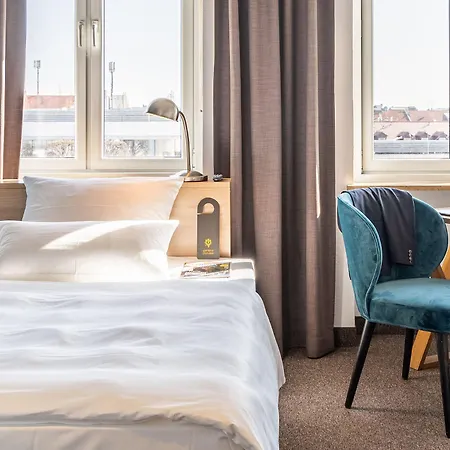 Hotel Stachus 3*