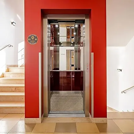 Stachus Hotel 3*