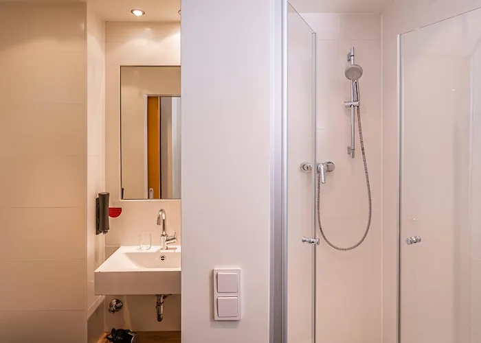 施塔胡斯酒店 3*