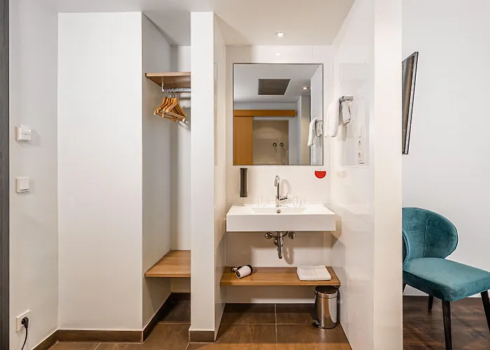 施塔胡斯酒店 酒店 3*